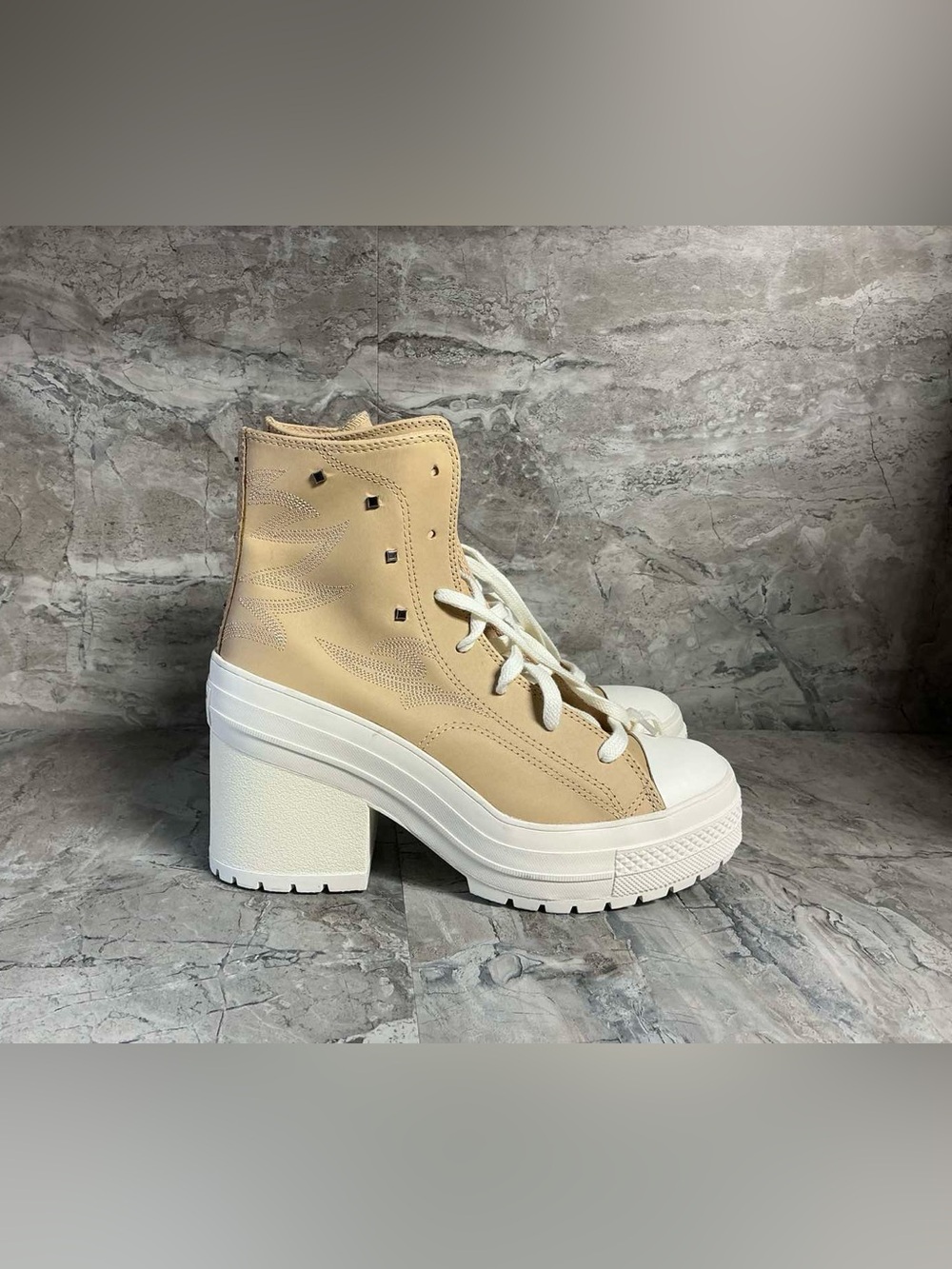 Converse CHUCK 70 DE LUXE HEEL PLATFORM - High heeled ankle boots - Picture 7 of 8